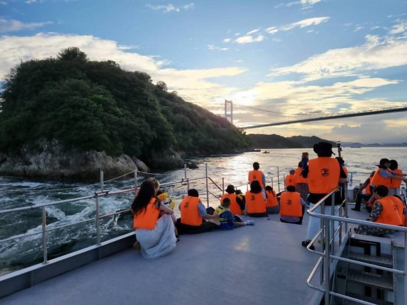 １２月２２日、「 ＃地域づくり表彰 」表彰式が国土交通省本省で実施され、加藤国土交通大臣政務官より、愛媛県 #今治市 の #せとうちみなとマルシェ 実行委の越智会長に、最高位である ＃国土交通大臣賞 の表彰状が授与されました。
mlit.go.jp/kokudoseisaku/…