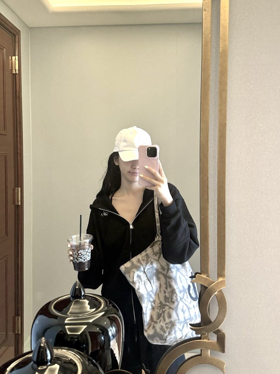 uning's tweet image. #MondayMotivation; caffeine first, conversations later. how’s your life been lately? ♥︎