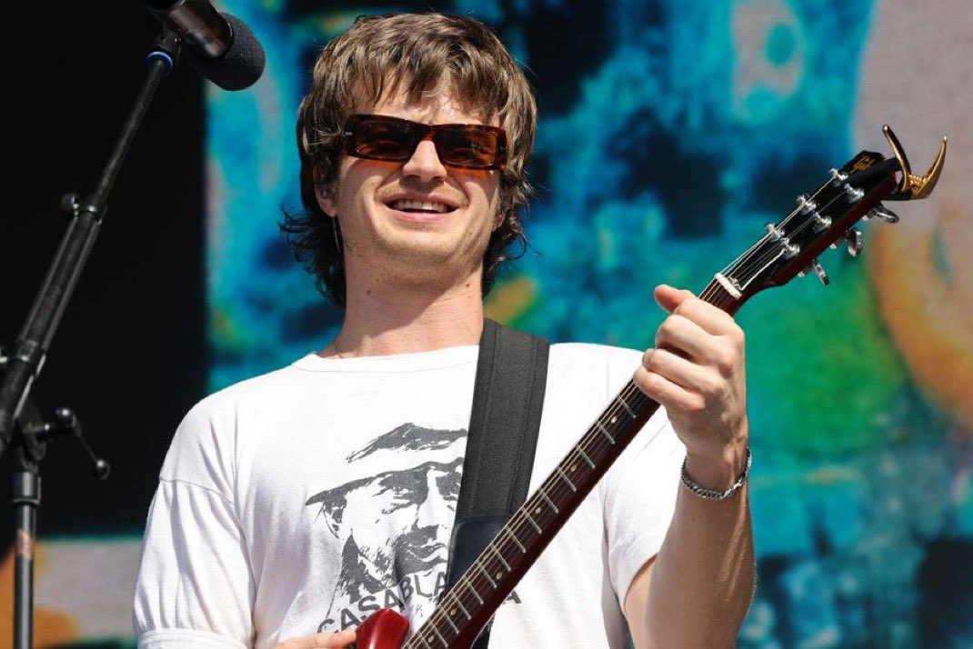 Joe Kerry’s “End of Beginning ” hits #1 in the US Spotify, above Tyler Swift

#Joe_Kerry #Tyler_Swift