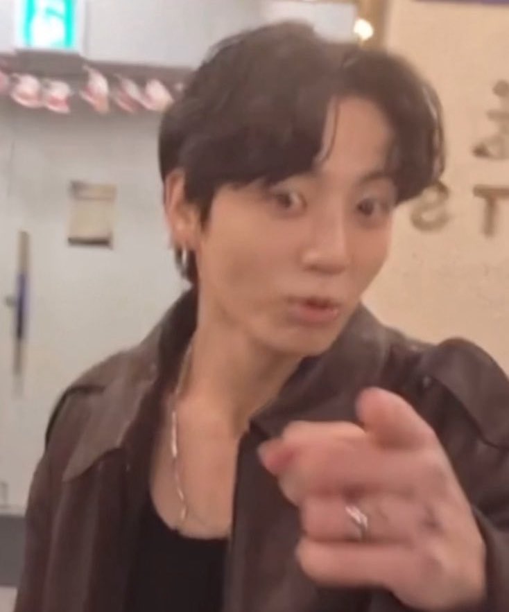 starkoosworld's tweet image. jungkook pointing at someone who is gonna secure those BTS tickets