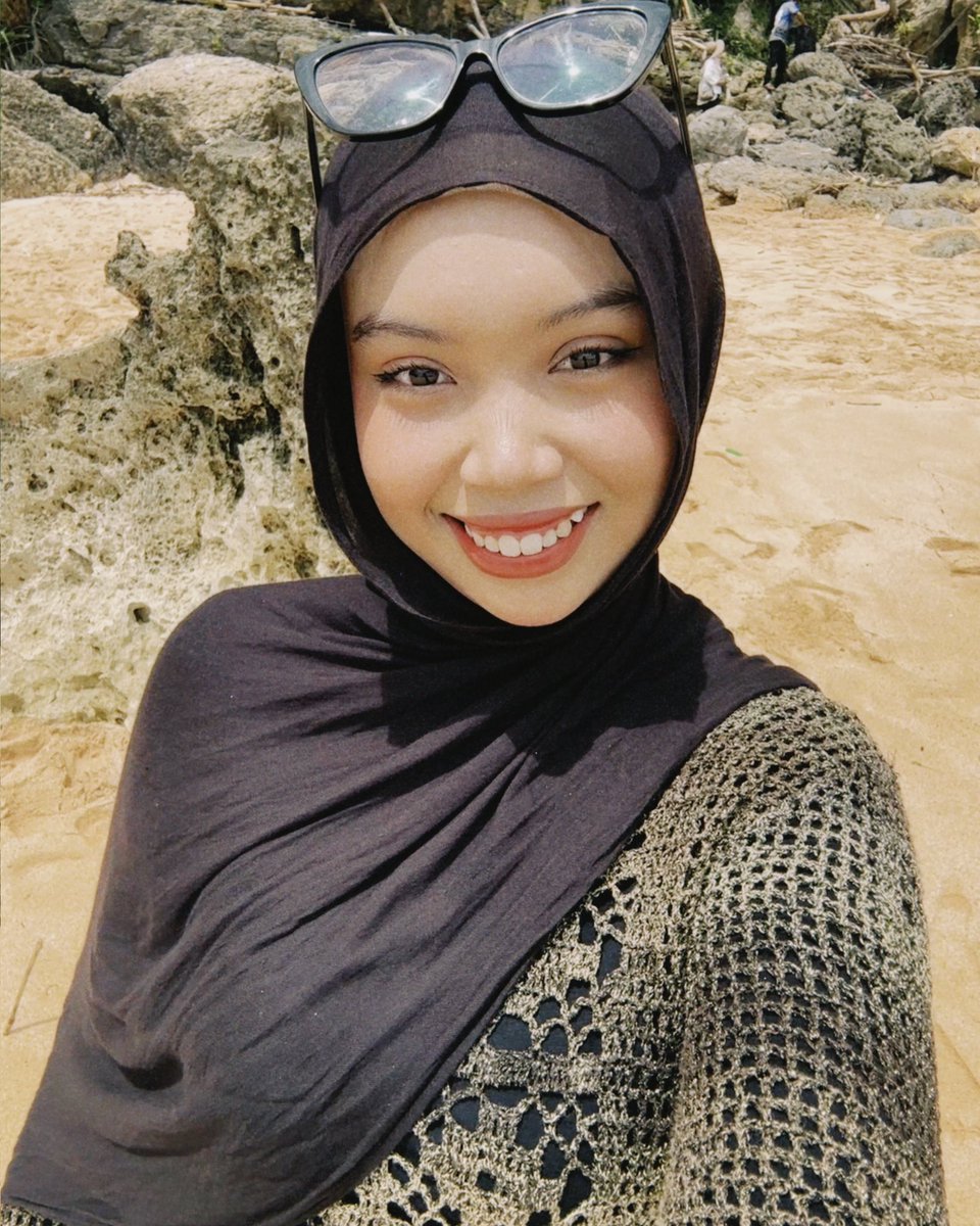 fffffebsa's tweet photo. 🌞🌊 https://t.co/jMPIUFg8fe