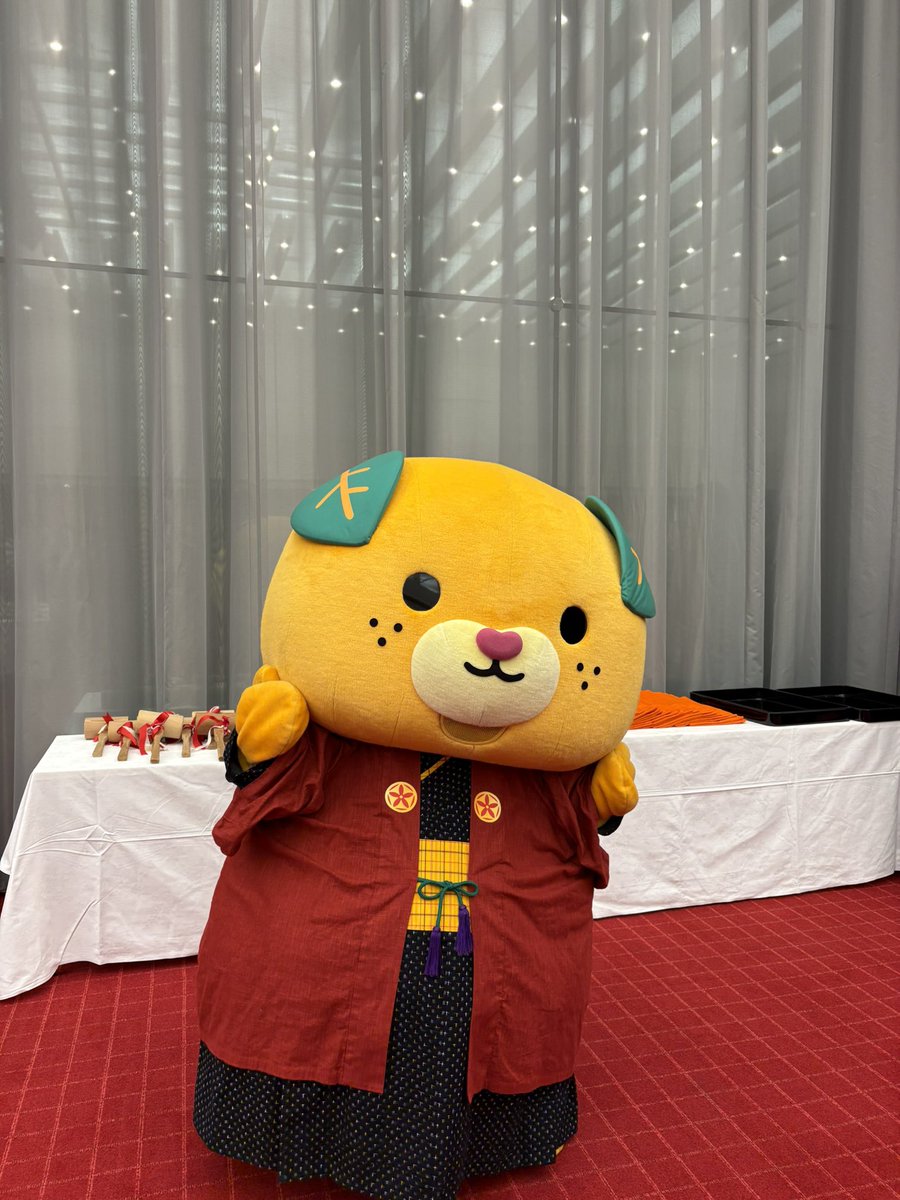 みきゃん様 みきゃん【公式】《愛媛県イメージアップキャラクター》 (@micanehime