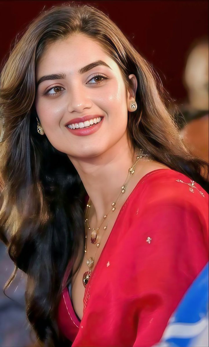 May your day bloom with gentle joy
and little moments that make you smile....

Good Afternoon beautiful soul 🌞