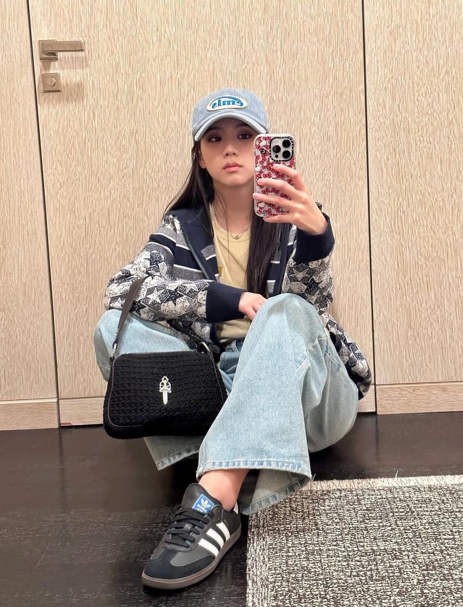 suffsun's tweet image. หมวก emis ขนมาลดเพิ่ม 1190 free ems รุ่นจีซูก็มาลด รับจำนวนจำกัดเหมือนเดิมค่า 🎀💡ㅅ