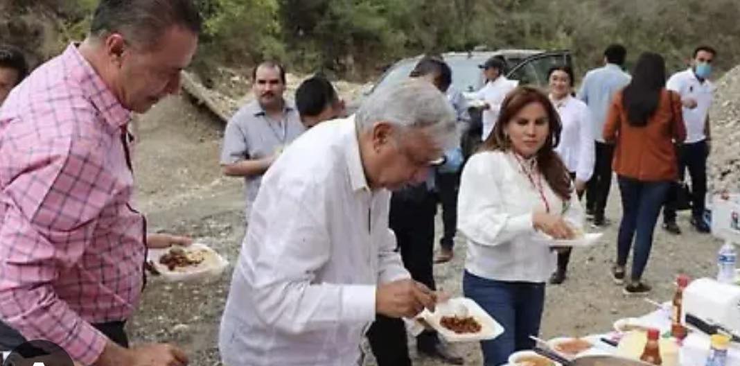 López Obrador visitó siete veces Badiraguato, Sinaloa. Lo curioso es que cuenta oficialmente con solo 3725 habitantes. Ahora, con todo el cartel de Sinaloa preso en los EEUU junto con Maduro, el senil ex mandatario debe con seguridad de estar zurrado de miedo. Y sus hijos, igual.