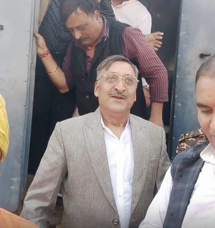 बहुत जल्द खुशखबरी आने वाले है।
सबलोग एक बार जय परशुराम के नारे  अनिल मिश्रा जी के स्वागत में लगा दीजिये। 😊