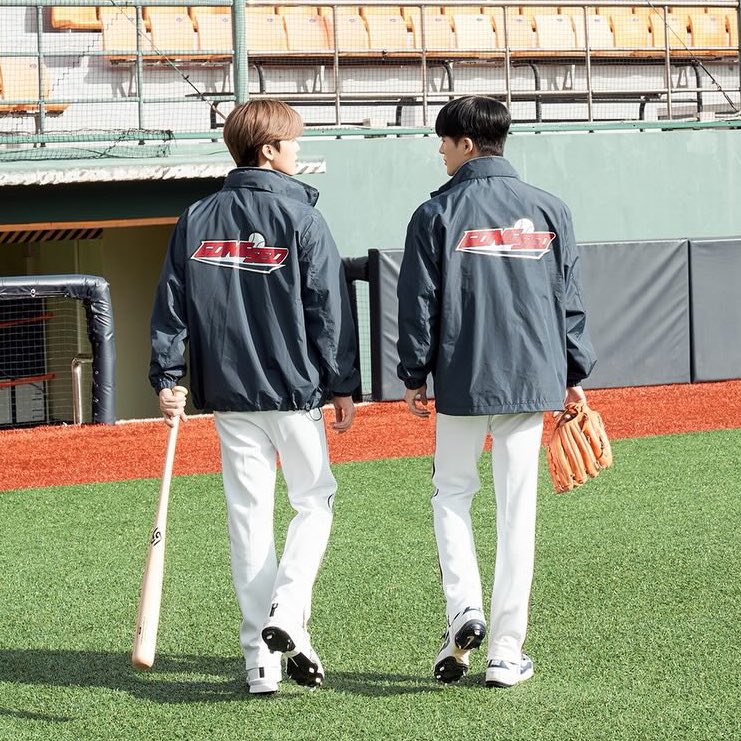 ฝากรีค่า ♡

pre - wind up kitz kit 🐶♡🐈
🛒 : forms.gle/aqAKPMUFrhVLa7…
— 580 รวมส่ง ems (มัดจำ 400)

♡ รับบัตรเครดิต +3%
♡ เก็บรอบเดียว ส่งกลับแอร์ ✈️
♡ ปิดรับ 13/01 เวลา 20.00 
♡ เว็บเริ่มส่งของ 26/01

#ตลาดนัดnct #ตลาดนัดnctdream