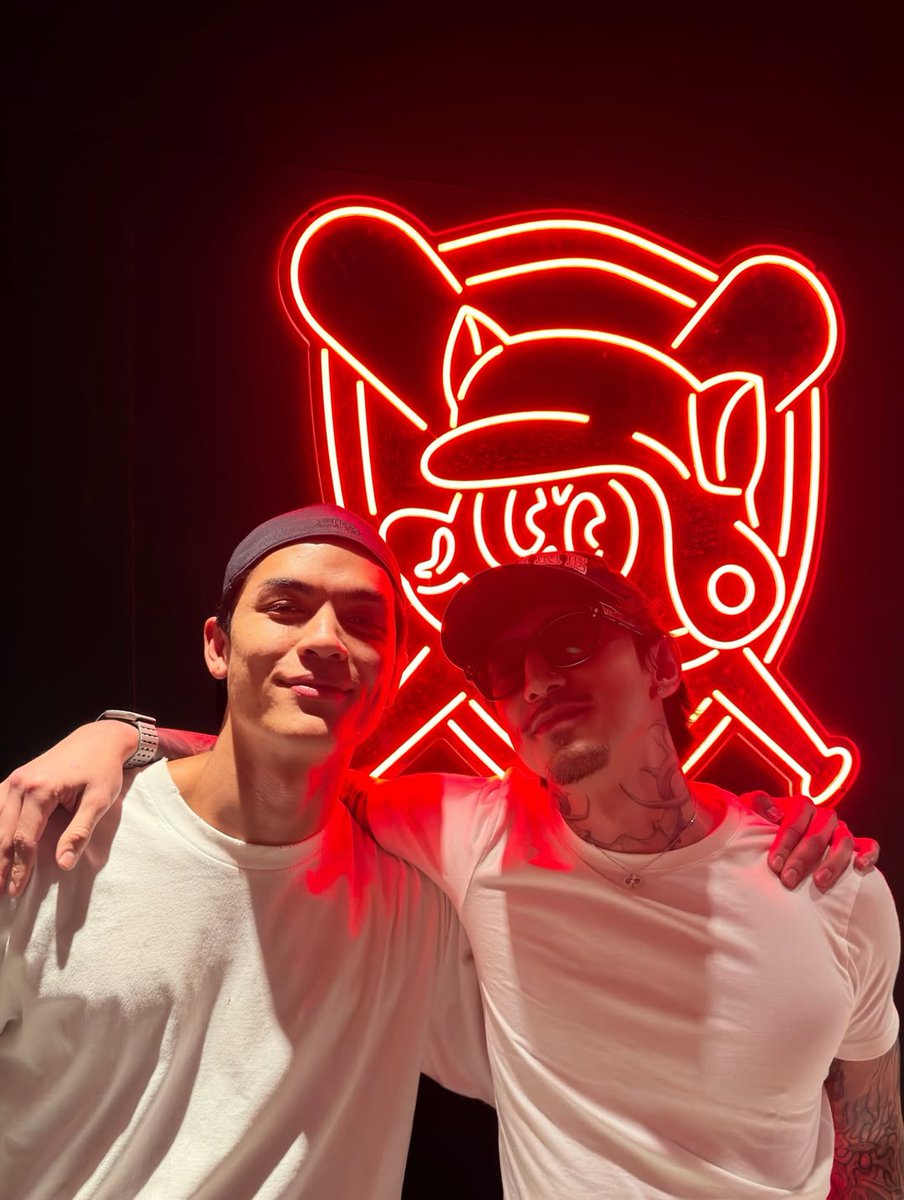 josswwyr's tweet image. Chill bro