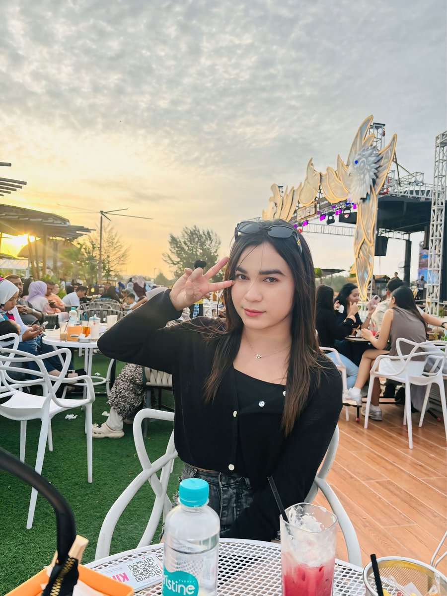 AngelBatam2's tweet photo. cara nyari koko gimana sih, pengen coba soalnya 😁🤭 #BATAM #BlueFire #Bengkong https://t.co/TJbgzpGLiJ