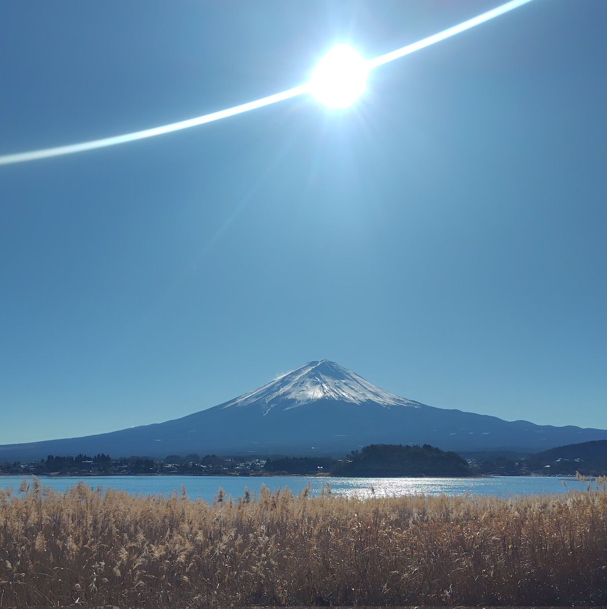 olive_organic's tweet photo. 明けましておめでとうございます。
河口湖でめでたい感じに過ごしてきました。
本年もよろしくお願いいたします。 https://t.co/F8p4GBDb5r