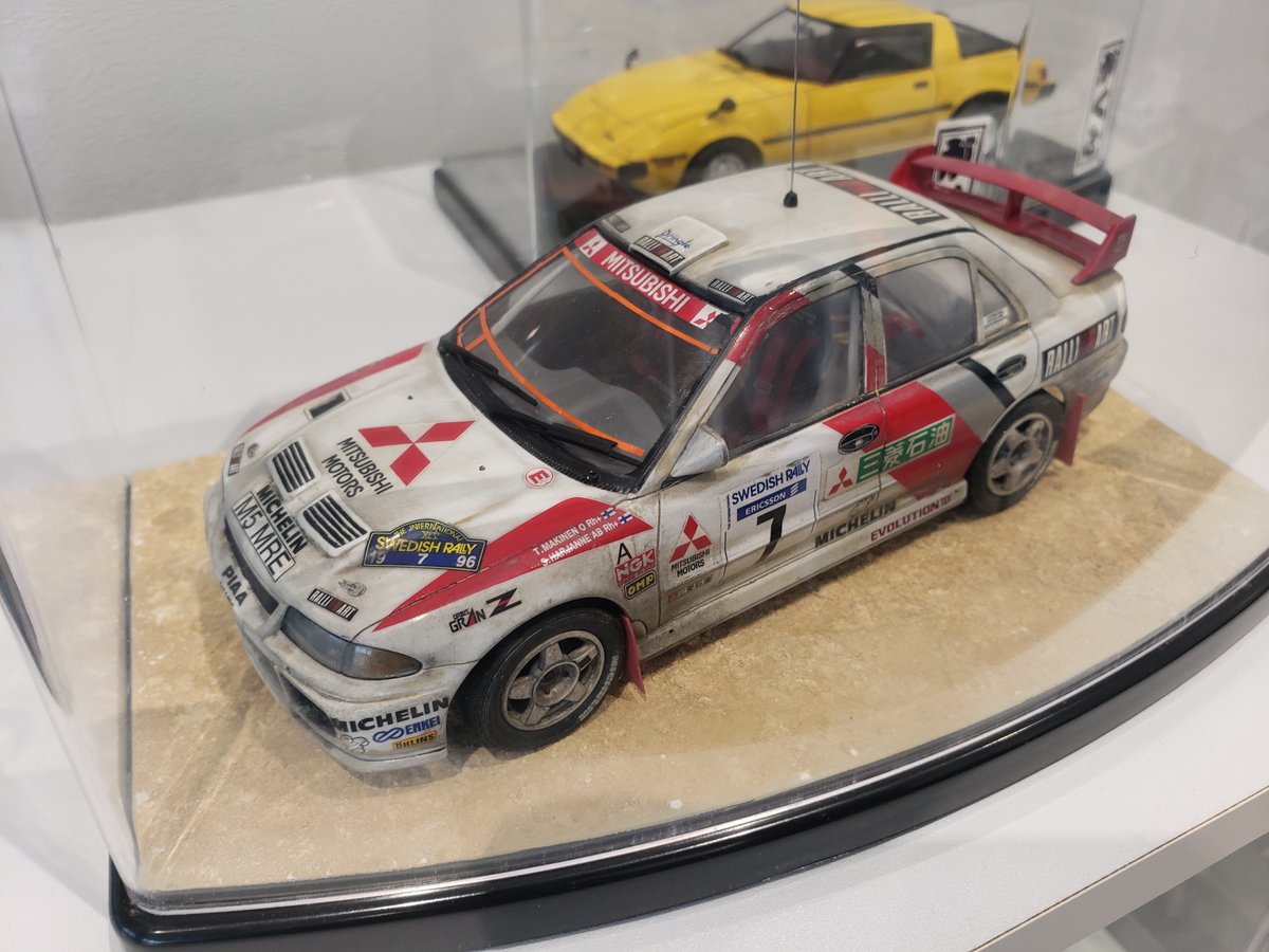 173rdABN_Norick's tweet image. 昨日に引き続き本日は佐藤自動車さんでオイル交換。
待ってる間にも社屋に色々有るので飽きないのだ。
実車も有るが、模型も有る。シムも有る。
ワシにとってはもうパラダイスｗ
#佐藤自動車