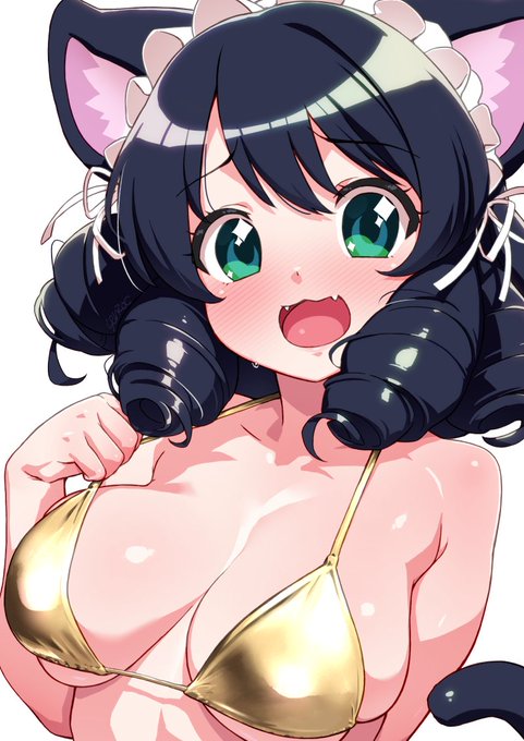 お正月だから金ビキニシアン 