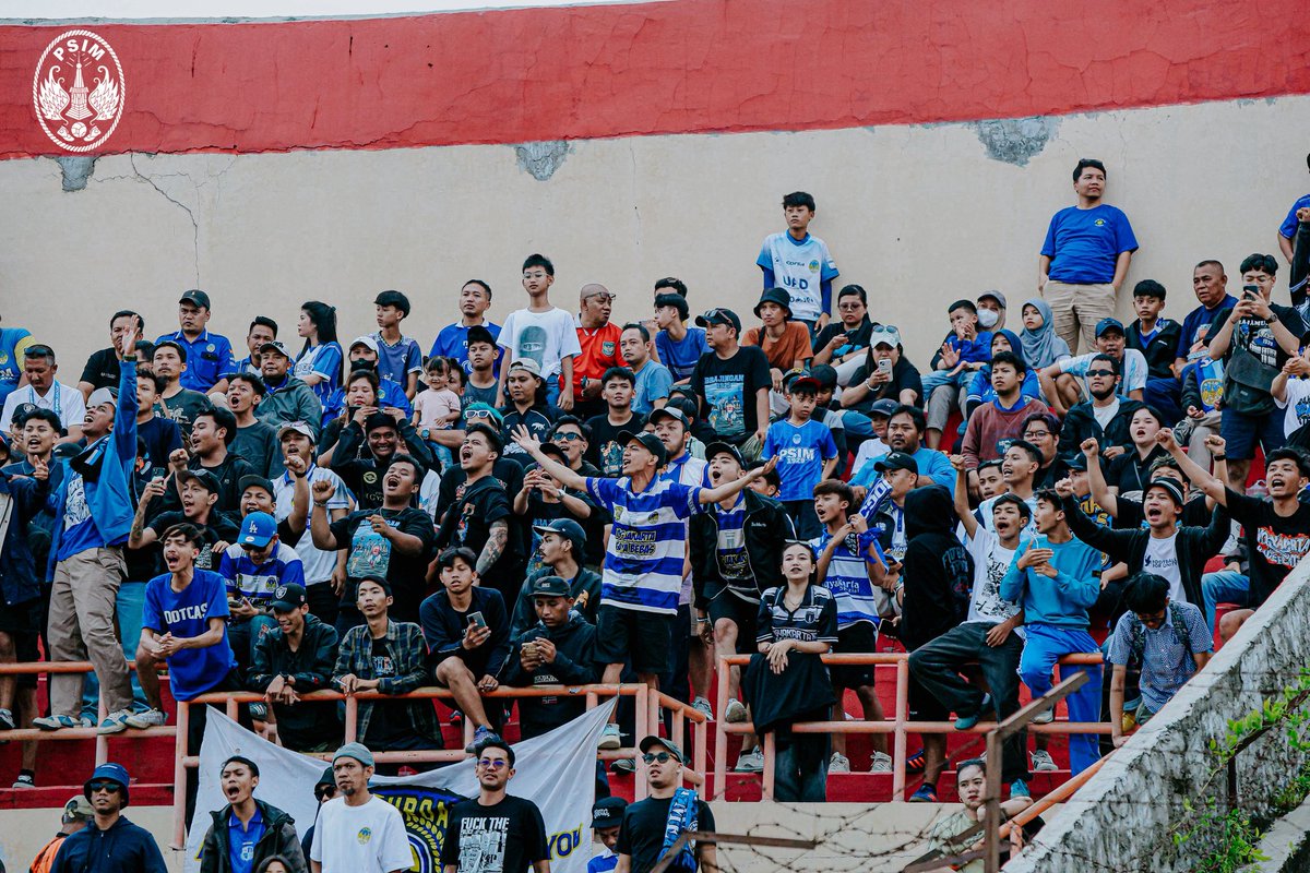 Terima kasih untuk setiap nyanyian dan doa yang tak pernah lelah mengiringi langkah kami💙

#PSIMJogja
#StrongerThanEver