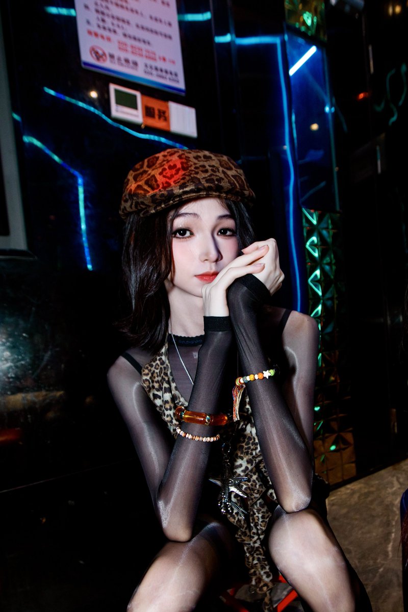 小豹豹也想吃冻干