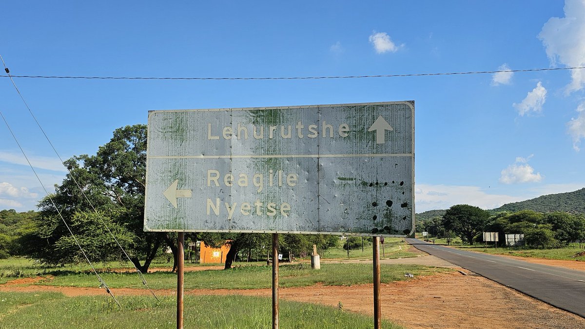 PublicProtector's tweet photo. The North West Department of Public Works and Roads has unduly delayed the upgrading of Road Z456, which links the villages of Reagile and Nyetse to major arterial routes, an investigation by the Public Protector South Africa (PPSA) has found.
#PPSAReports #PPSAImpact #Roads https://t.co/fgGTmQSrPr