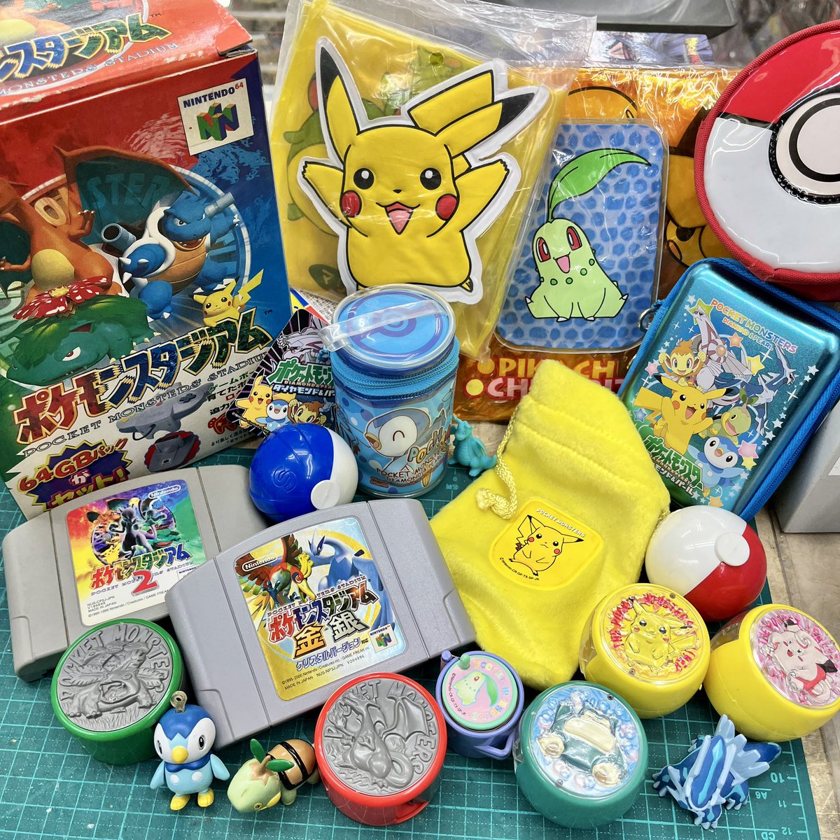 入荷品と掘り出し物です。 ポケモンスタジアムは箱に多少傷みが