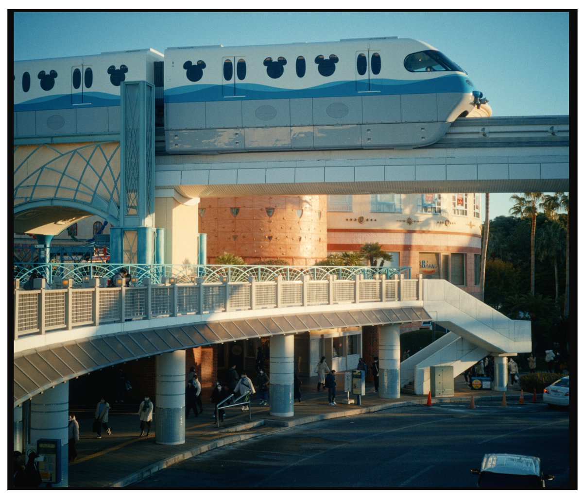 SIGMA fp + Vintage Lens
