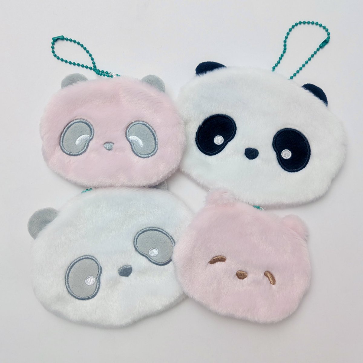 商品情報／ 「ふわふわ パンダポーチ」 現在、上野ランド限定で