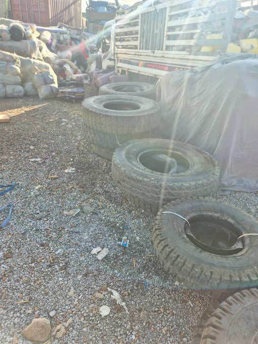 کوئٹہ اور منگوچڑ (قلات) میں متعدد انٹیلی جنس پر مبنی کارروائیوں کے دوران کسٹمز انفارسمینٹ نے آئی بی اور ایف سی کی معاونت سے 183.23 ملین روپے مالیت کا غیر قانونی سامان ضبط کیا، جس میں درآمد شدہ سونف، سگریٹس، ٹائر، کپڑے اور کمپیوٹر سرورز شامل ہیں۔