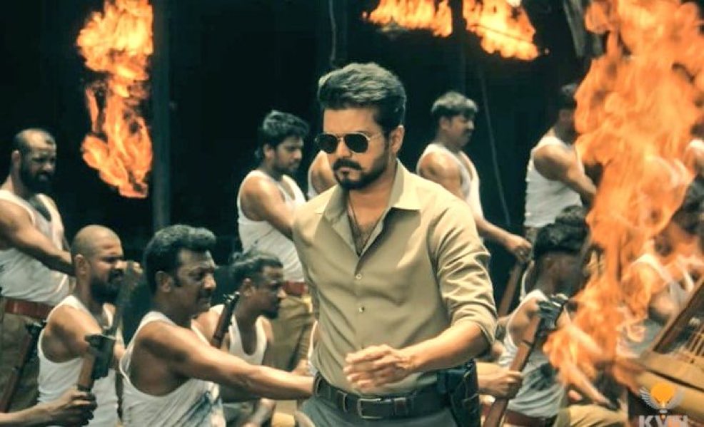 sekartweets's tweet photo. 60k+ tickets in Malaysia in a few hours. #ThalapathyVijay is proving why he is the box office Samrat in Malaysia 🔥🔥🔥 https://t.co/SYcFHYAmnK