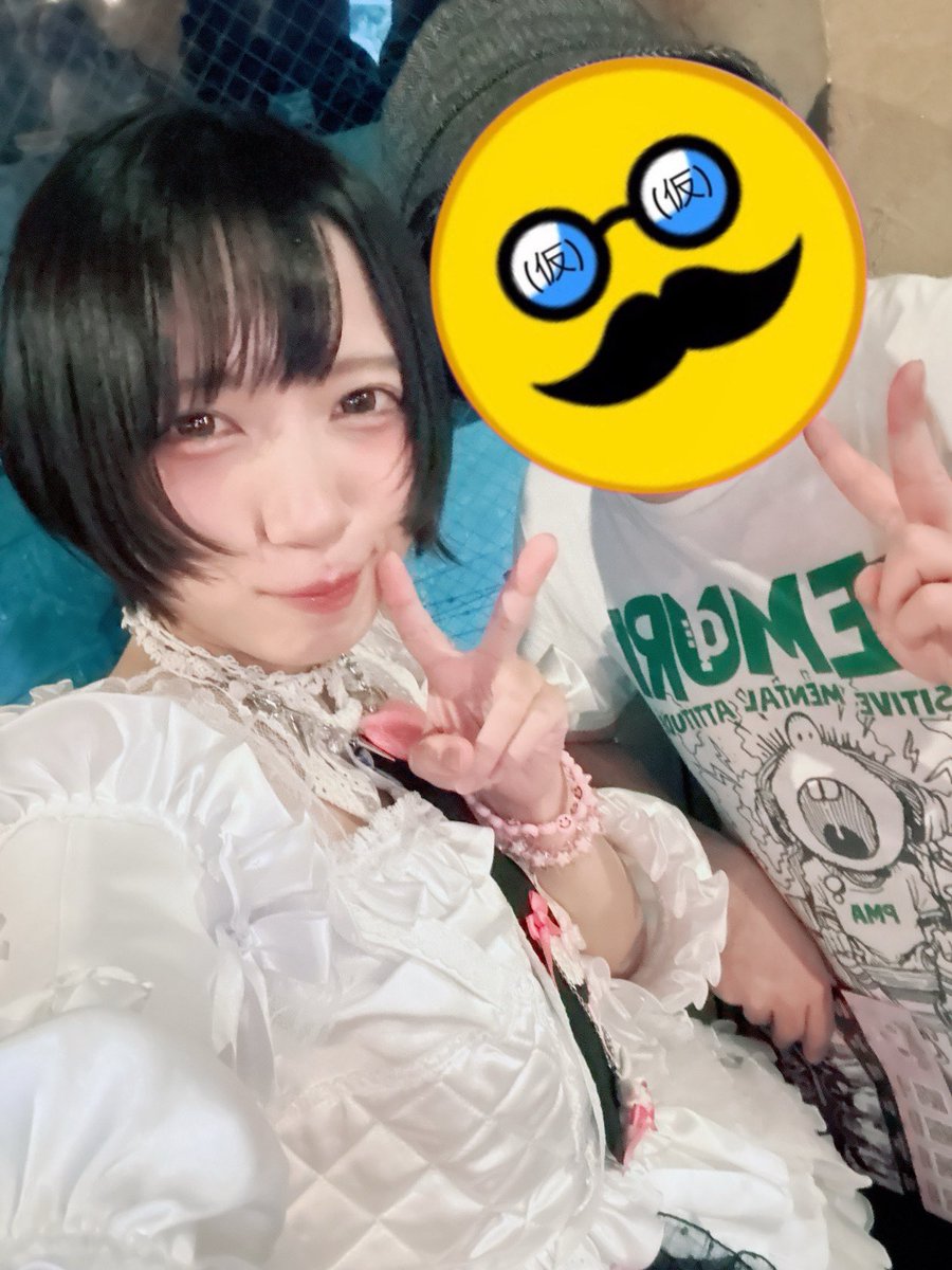 ということで、鵠まひろクンと初チェキをキメた。初見無料写メを行使