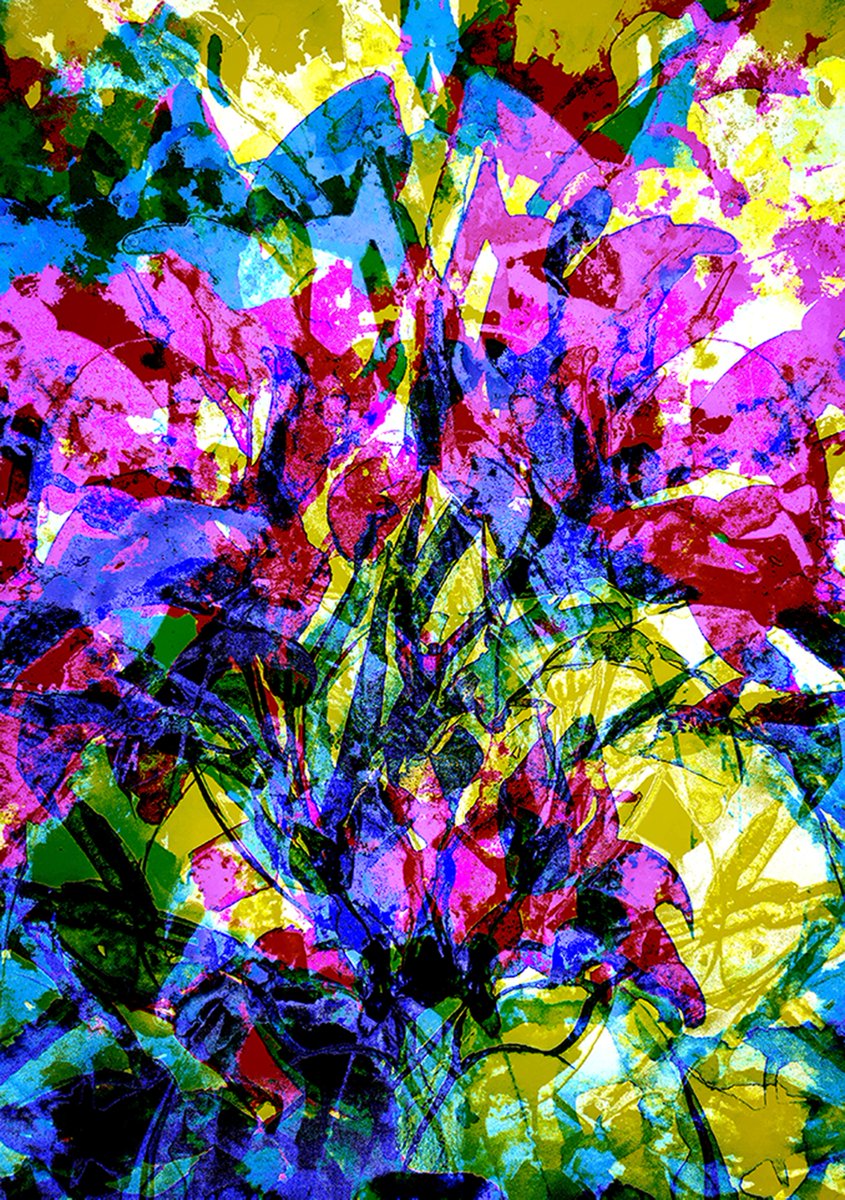NEW DROP Title-Blooming Flower 1/1 @solana 1.5 SOL @ThecentaurusM An  abstract bloom where physical paint and digital layers unite in vibrant  phygital painting. LINK in THREAD