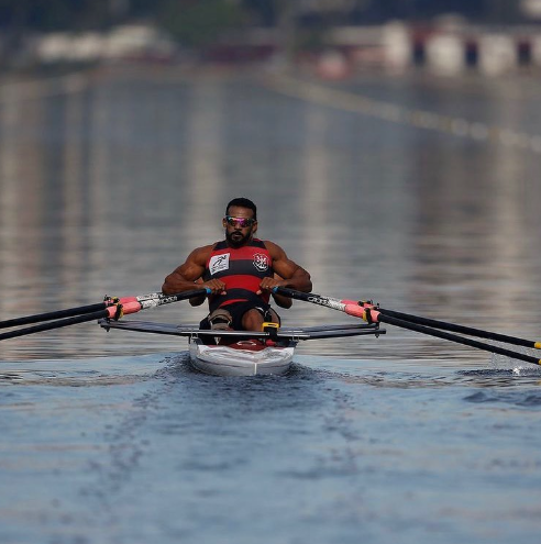 liberta___depre's tweet image. Bap extingue o esporte paralímpico no Flamengo.

Luiz Eduardo Baptista, o Bap, decidiu no finzinho de 2025, demitir os remadores Michel Pessanha, Gessyca Guerra, Diana Barcelos de Oliveira e Valdenir Junior.

O custo mensal do remo paralímpico para o clube era de cerca de R$ 10…
