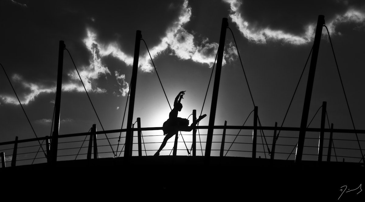 It's January, so time to change our pfp.

This time it's by <a href="/IKAL_LAKI_/">I K A L L A K I</a>.