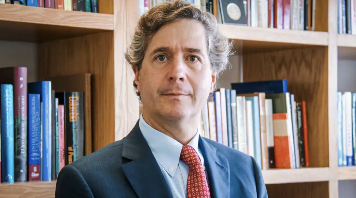 JoseMarioMX's tweet image. Dicen que las economías se caen por crisis financieras. A veces se caen antes, en silencio. Luis de la Calle lo dijo sin rodeos en un análisis para @BanCoppel: cuando la justicia deja de funcionar, la inversión huye. Y cuando la inversión huye, el país empieza a caminar hacia…