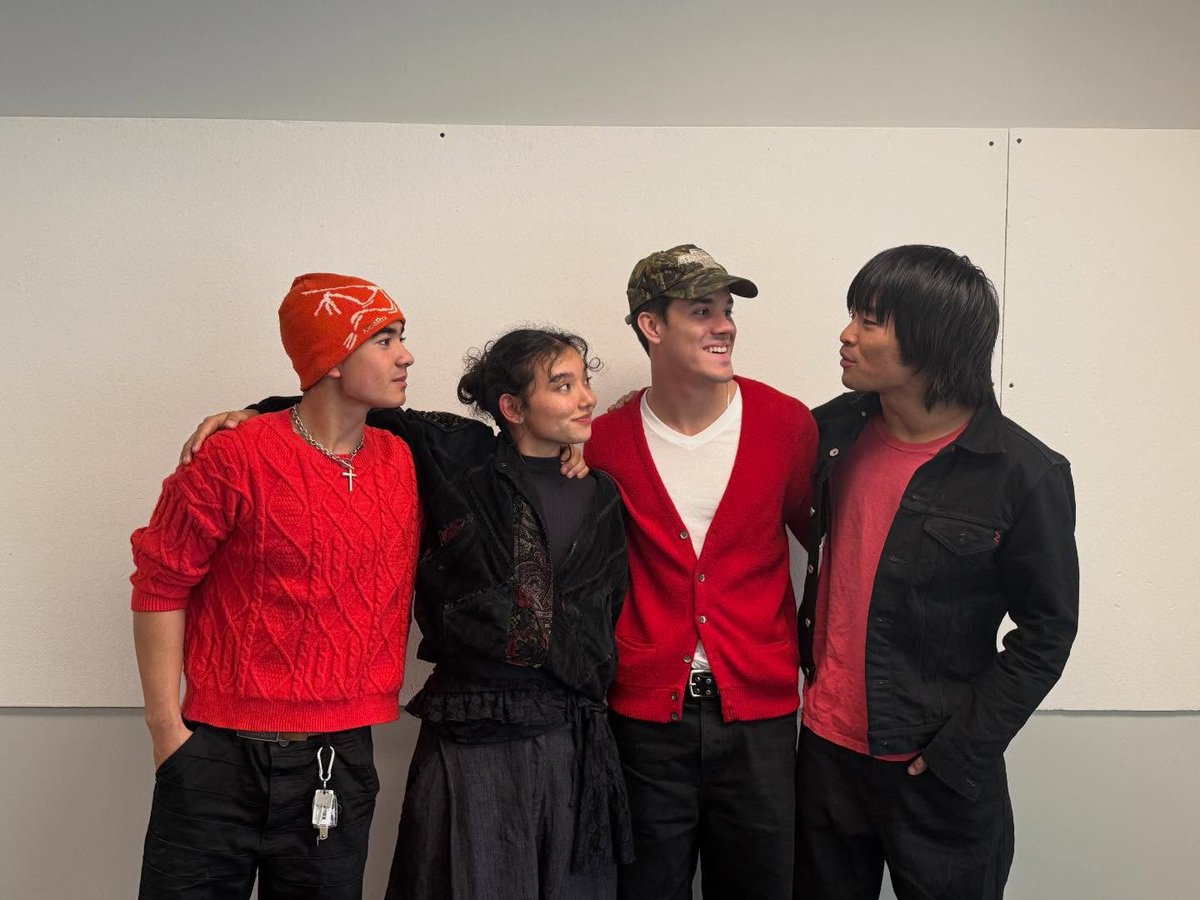 lllchrist's tweet photo. Love this cast so much, hope to see more of them this year

#TheGAang #avatarnetflix https://t.co/sQ4ZPvjAft