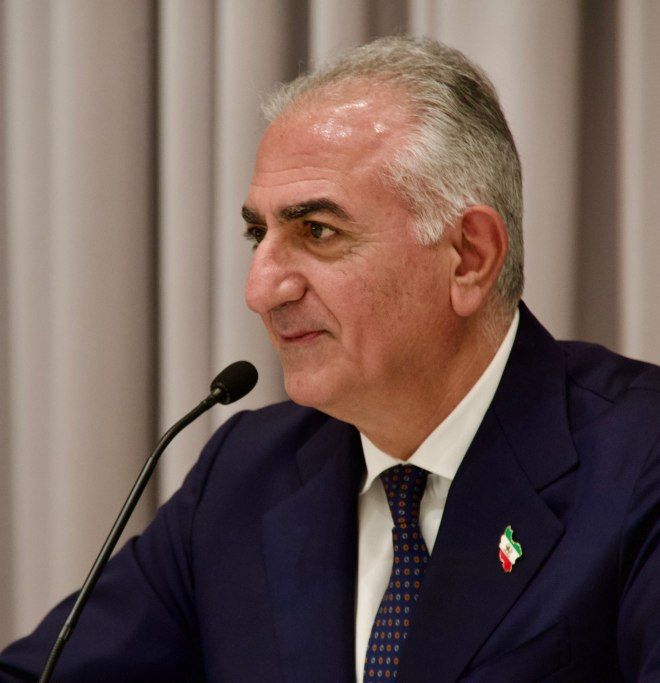 Mosolchi's tweet image. کوت کن و بگو
رضا پهلوی پادشاه من است .
#جاويدشاه‌