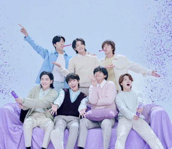p2padmaja's tweet photo. BTS announces comeback with a brand-new full-length album arriving on March 20, 2026, followed by a global world tour, reports Elle.
#BTS  #BTSISBACK  #btsin2026 #btsnewalbum #bts2026worldtour #BTSMarch2026 https://t.co/ilplnlcC03