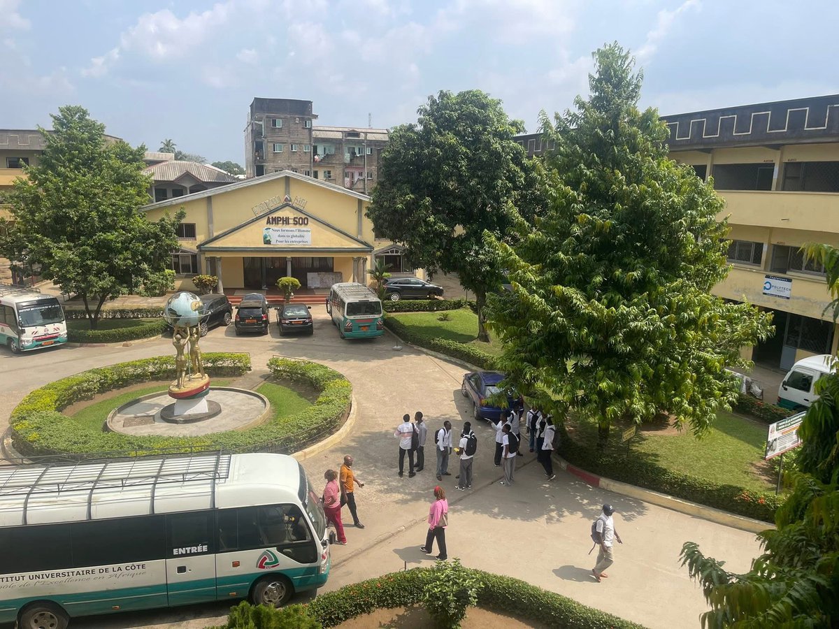 iucdouala's tweet photo. Campus Life 😇😍
Bon retour chez vous 🤭
Vous nous avez manqué 😩, restez concentrés car la SN arrive …😏😎
#iucdouala #bonretour #bonneannée #2k26 #pourtoiii https://t.co/cz6WjvOcIN