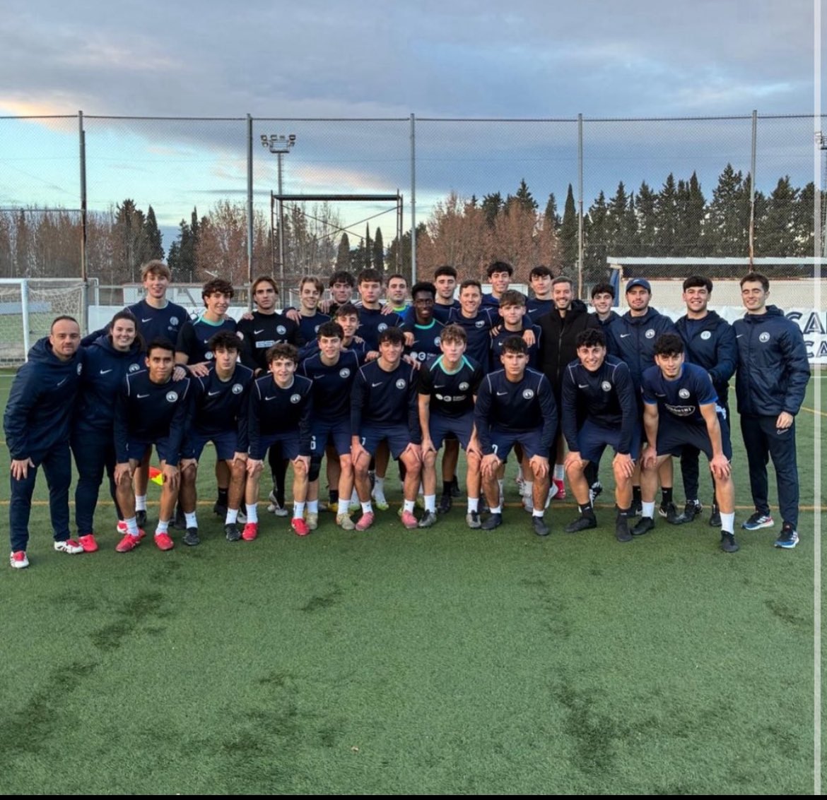 ✅Dicho y hecho…

ℹ️Ander herrera estuvo entrenando en un equipo juvenil de división de honor de la ciudad de Zaragoza.

‼️El jugador lo hizo para no perder la forma fisica mientras decidia si renovar con <a href="/BocaJrsOficial/">Boca Juniors</a> o buscar un nuevo destino.
