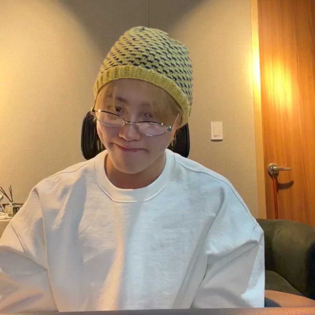 보조개😋😋 (못참음)