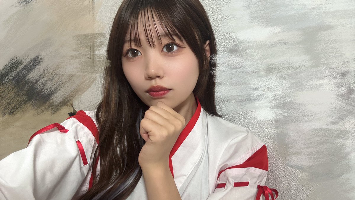 ⛩️巫女イベ初日‼︎ みんな初詣行った~⁇ ゆんさんは毎年絵馬を描くよ🐴