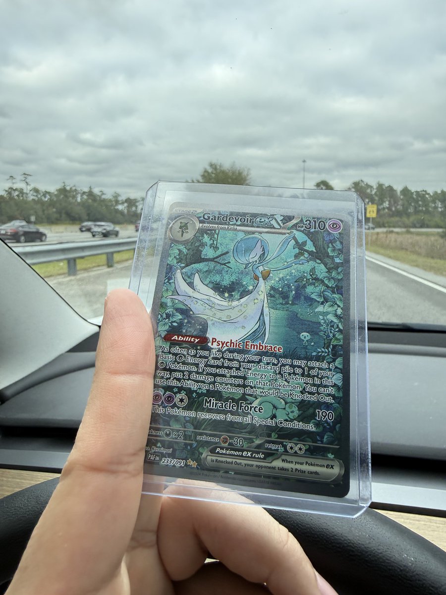 MaxCheerios's tweet image. finally got one of my grail cards 💙