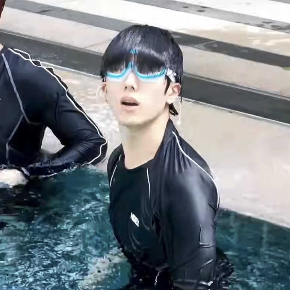 jisung                                        also jisung 😂