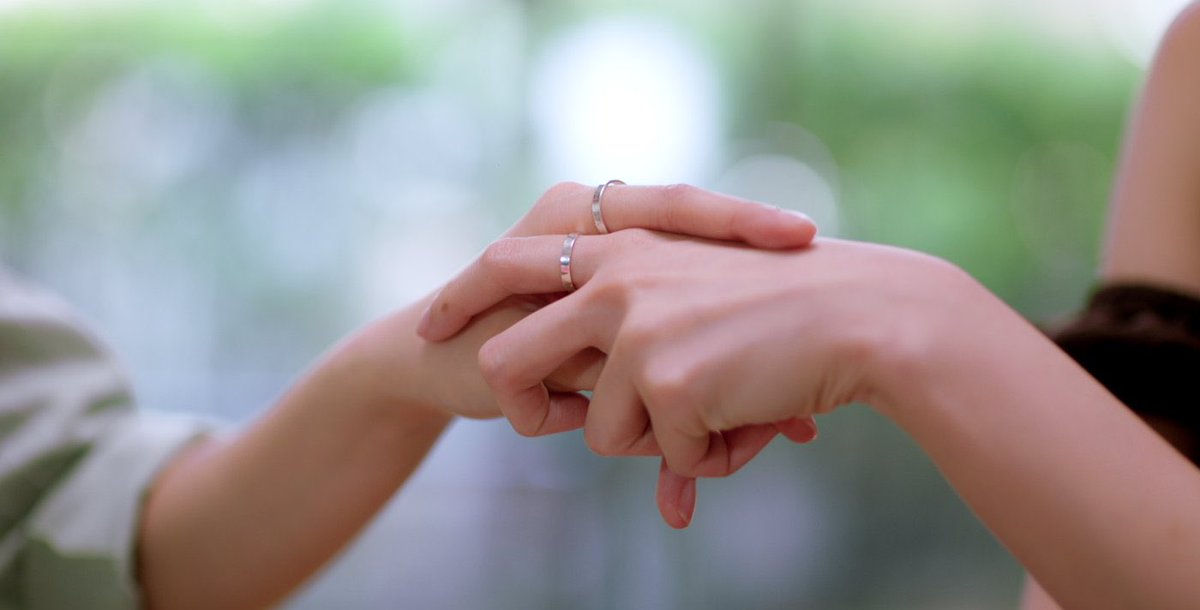 กำไลหินโรสควอท จะสู่ แหวนรักแทนใจได้ยังไงกัน
น้องนาจะเลือกใครกันน้าาา เวลาแบบนี้

FINAL LOVE NUMBERS

#MuTeLuvHelloIsThisLuckFinalEP