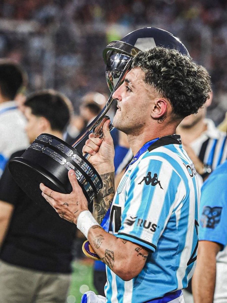 akdmia22🎩 tweet media