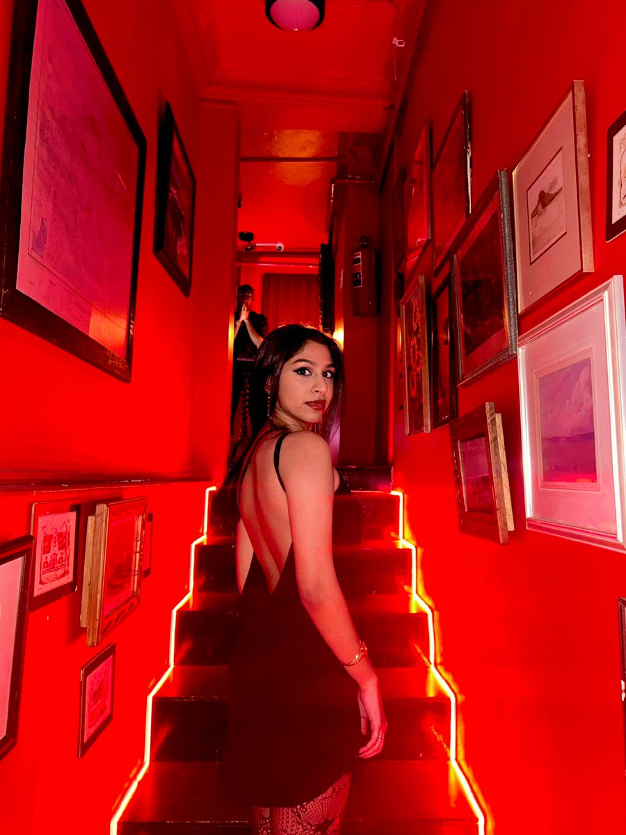 sona 🦢 tweet media