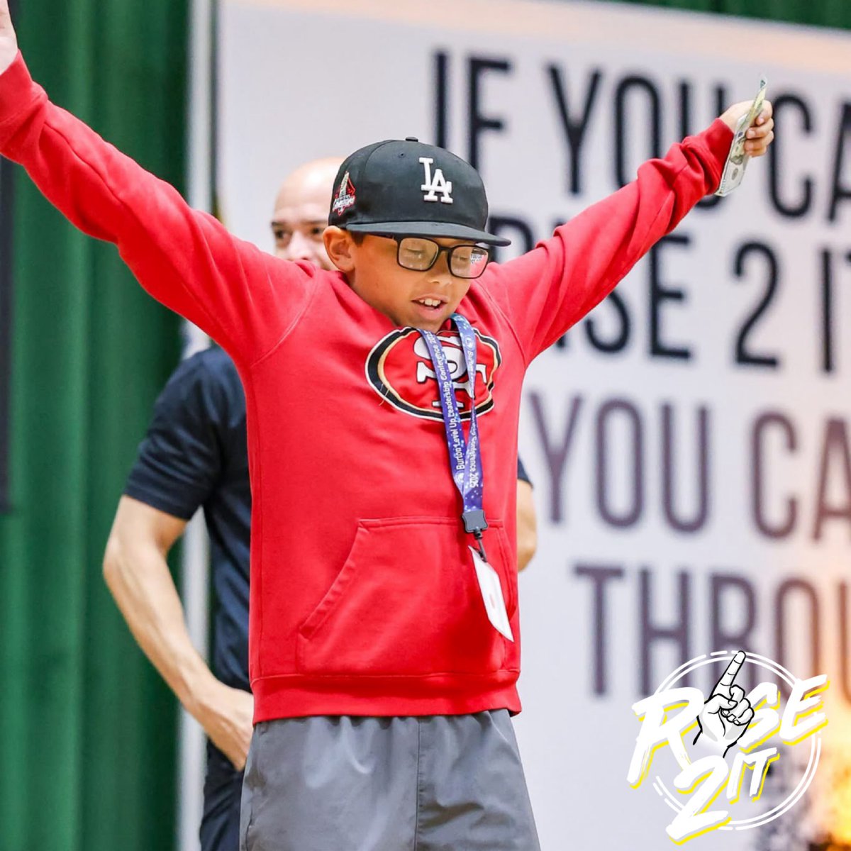 RISE2ITPRO's tweet image. Monday is the new FUN-DAY! Let’s work 💪

RISE 2 IT PRODUCTIONS: “IF YOU CAN RISE 2 IT, YOU CAN RISE THROUGH IT!”☝️

#rise2it #newyear #porterville #burtonunified #burtonunifiedschooldistrict