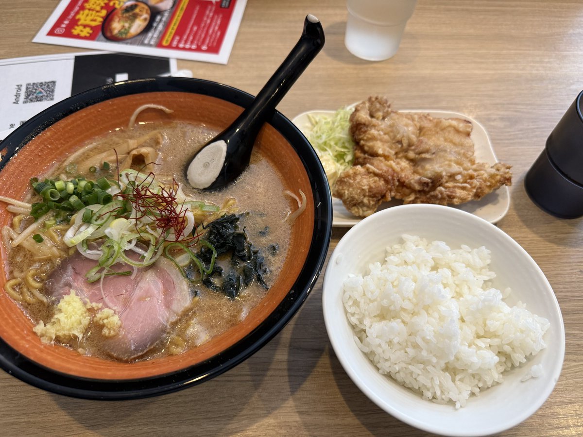ぽん tweet media