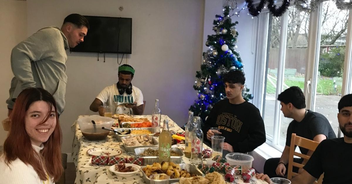 KeyCommunityNE's tweet photo. 🎄Here’s a lovely snapshot of some of our supported accommodation residents celebrating Christmas Day together. Wishing everyone a joyful start to the New Year! 🥰
#KeyCommunity #SupportedAccommodation #ChristmasCelebration #Togetherness #HappyNewYear https://t.co/aJgw0ITns4