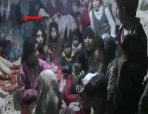 صورة أخيرة للضحايا قبل المجزرة
مجزرة تسنين 
المكان : قرية تسنين -ريف حمص
الزمان: 5/1/2013
الفاعل : ميليشيات الأسد الطائفية
الضحايا : عامّة سكان القرية المدنين العُزّل
عدد الشهداء : أكثر من 105 بينهم 10 أطفال و 19 سيّدة 
الأساليب المُتبعة : القتل ذبحاً بالسكاكين ورمياً بالرصاص