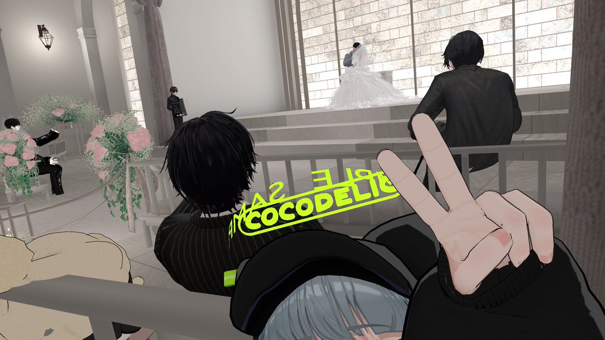 kawaiiVRCkawaii's tweet photo. 8年くらい前にスプラトゥーンで知り合って一緒にご飯とか行った女の子が、VRで知り合った男性とリアルで結婚してVRで結婚式をあげて感動した。
めろ姉～おめでとうな～～～～～ https://t.co/8xfF6HMuLH