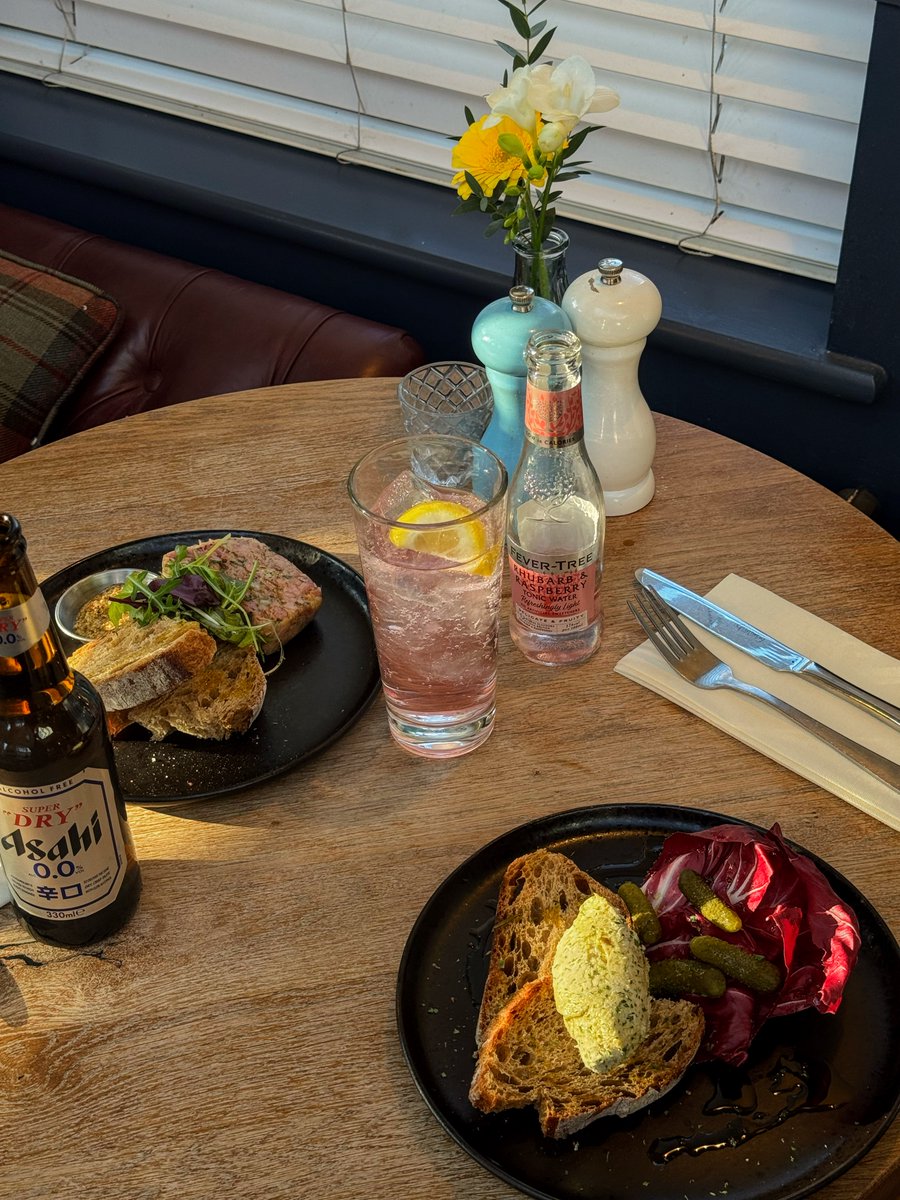 Let's get starter-ed...  Our Winter Set Menu is LIVE!

Pocket-friendly, flavour-packed dishes like this pork shoulder, ham hock &amp; pear terrine or our smoked mackerel paté are available Mon-Fri.

We're offering 2 courses for £19 or 3 courses for £23.

@youngspubs