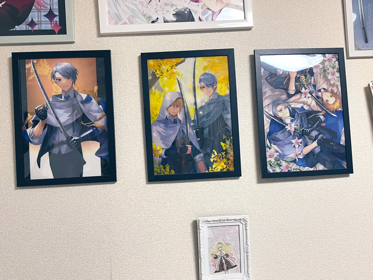 入れ替えた☺️ クリアファイルはいいぞ。額縁に入れれば実質アート