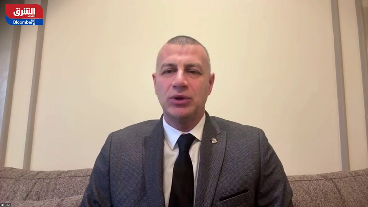 سياسات واشنطن تزيد ضبابية الأسواق وترفع جاذبية المعادن. رئيس مجلس إدارة مجموعة تارجت للاستثمار، نور الدين محمد لـ"الشرق": - صعوبة التنبؤ بالسياسات الأميركية منذ نوفمبر بسبب تغيّرها المتسارع - مفاجآت سياسية وجيوسياسية متكررة تقلب الأسواق بشكل مفاجئ - ارتفاع حالة عدم اليقين يدعم المعادن النفيسة مثل الذهب والفضة - المعادن الصناعية مرشحة للصعود، وعلى رأسها النحاس - اضطرابات محتملة في سلاسل الإمداد تدعم أسعار المعادن الصناعية. samiasalehh 