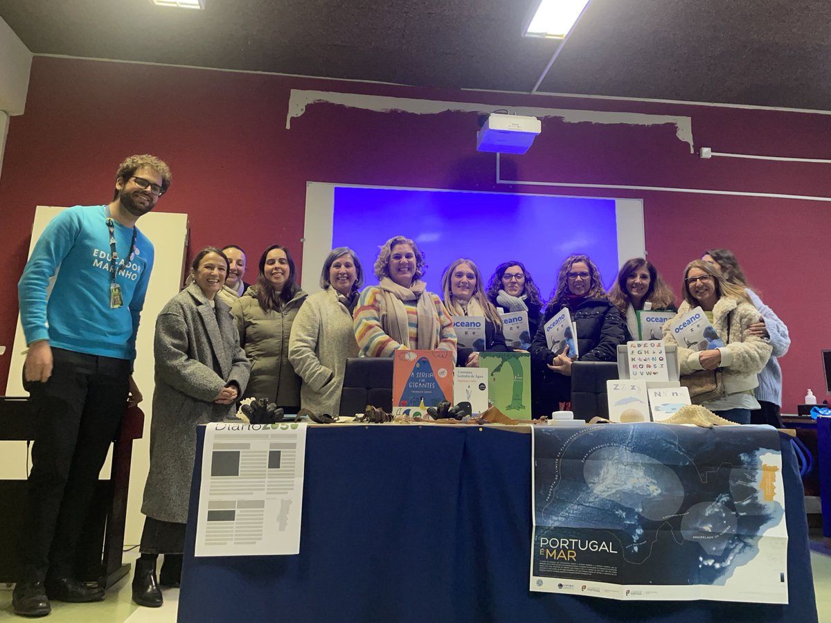 CfaesWrp's tweet photo. ⚓️ A "Oficina educar para uma geração AZUL" (2025D-43.DGE) iniciada no dia 05/11 e ministrada pelos formadores Natacha Moreira, Diana Ratola, Bruno Pinto e Beatriz Tempero foi um grande êxito. No dia 20/12/2025, a última sessão contou com um momento de partilha transformadora. https://t.co/763sMsc6y9